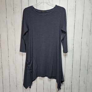 Cut Loose Woman's Blue Gray Striped Sharkbite Oversized Tunic Shirt Size Medium.
